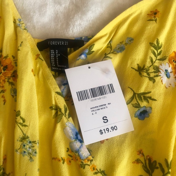 ✨ NEW F21 yellow spring mini wrapdress - Picture 4 of 5